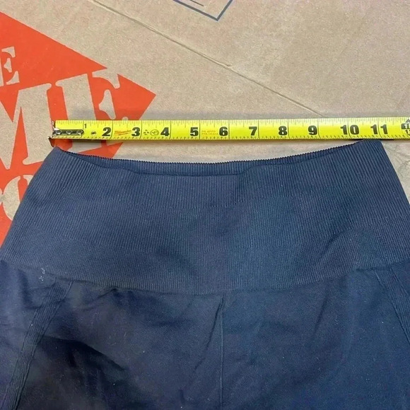 Lululemon Biking Shorts - Picture 5 of 5